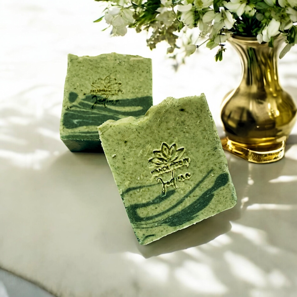 Savon au Moringa Bio